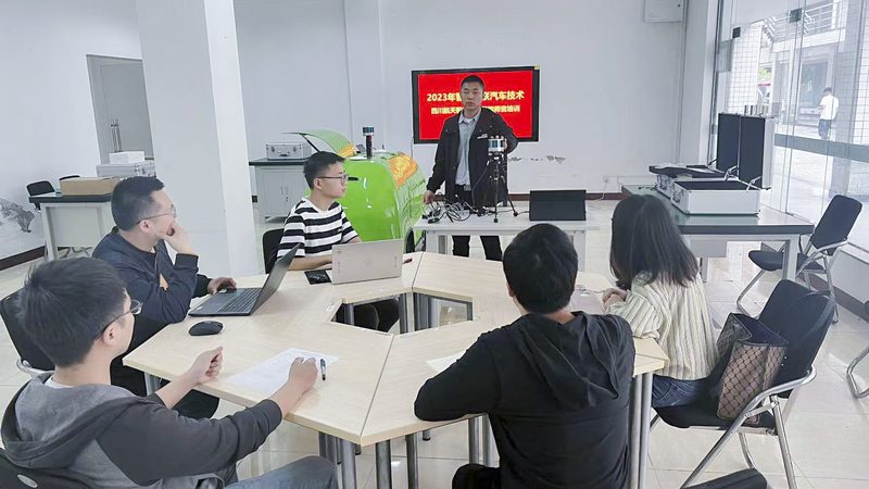 教师资格证协议班与普通班：如何选择更适合你的学习路径**